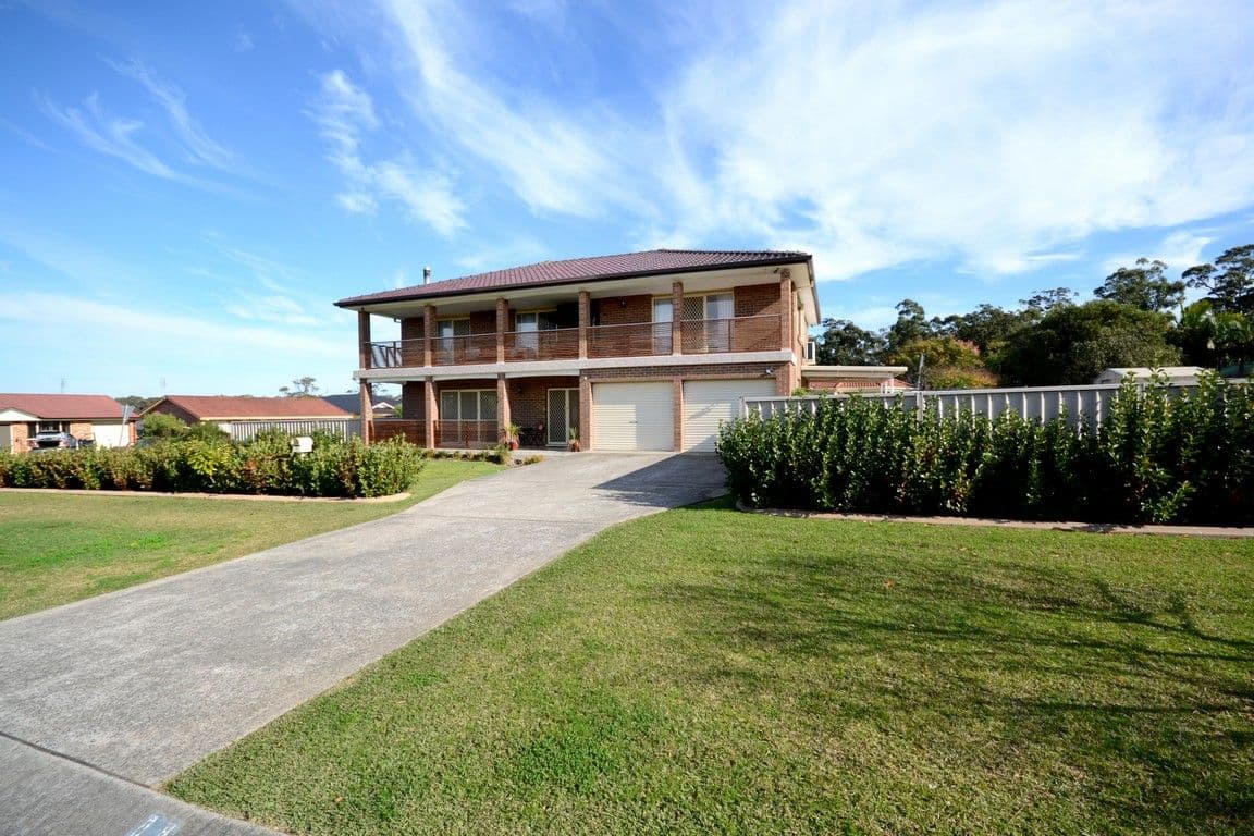 11 Hollingsworth Crescent, Callala Bay NSW 2540, Callala Bay - Image 1