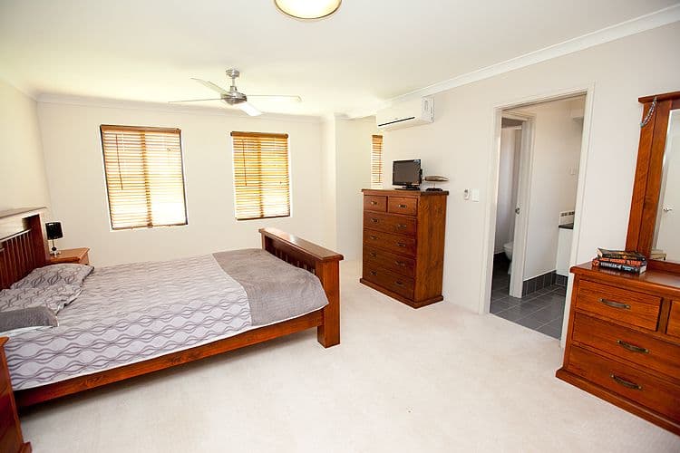 12 Reef Boulevard, DRUMMOND COVE WA 6532, Drummond Cove - Thumbnail 2