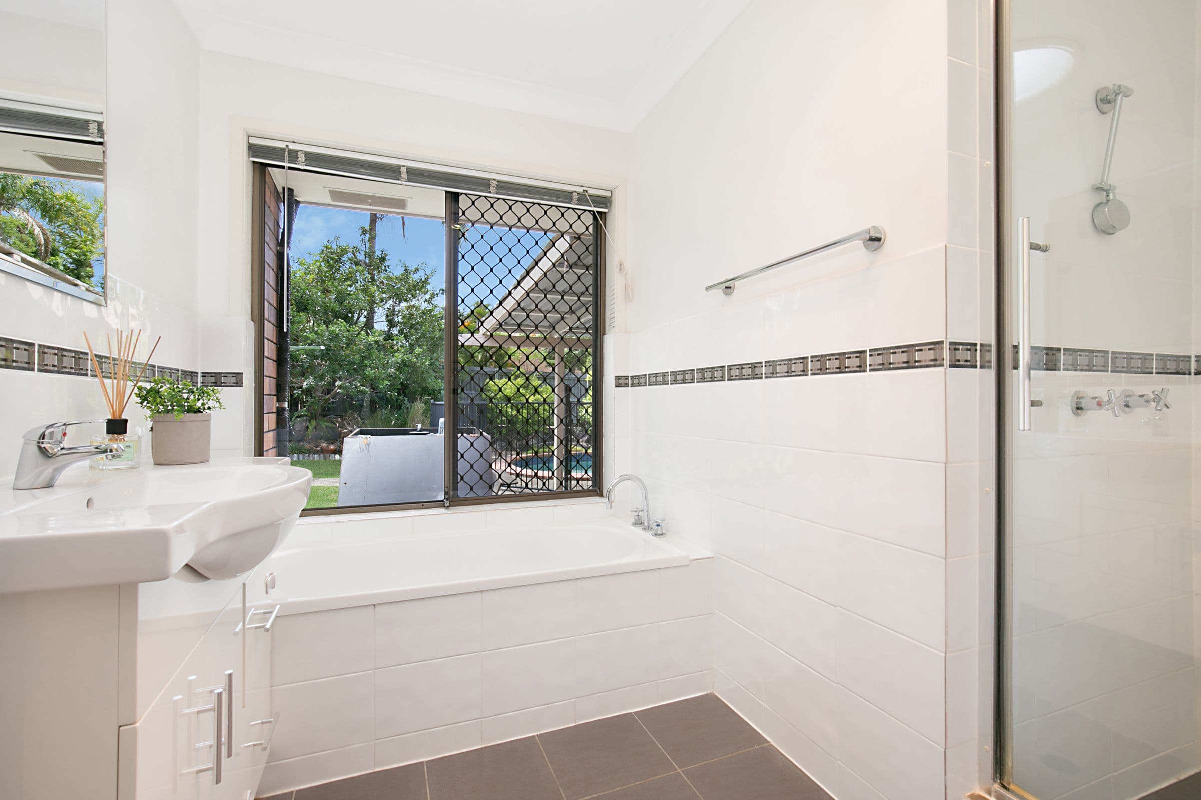 63 Achilles Drive, Springwood QLD 4127, Springwood - Thumbnail 4