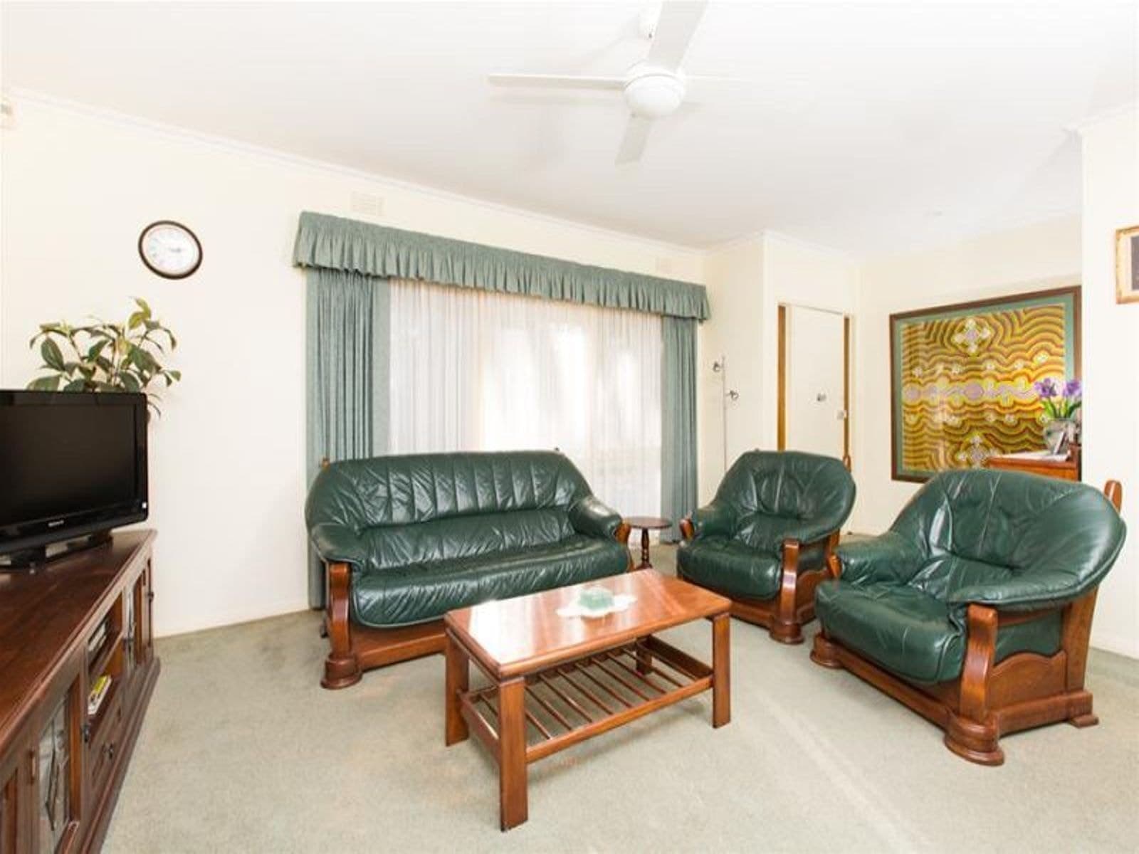 683 Cureton Avenue, Nichols Point - Thumbnail 3