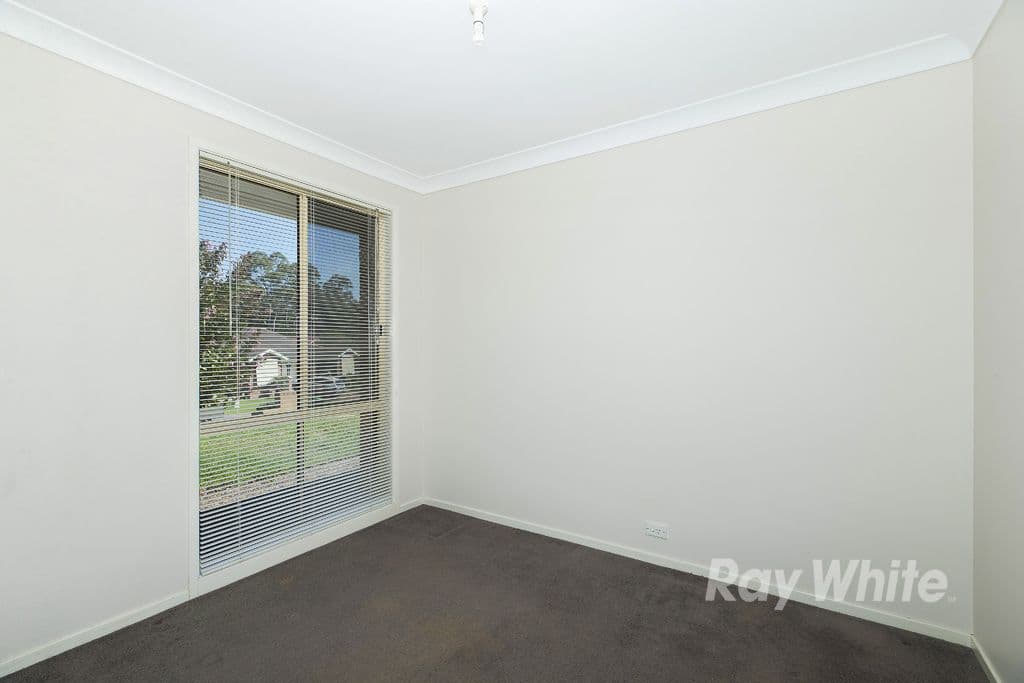 5 Lipton Close, Woodrising - Thumbnail 8