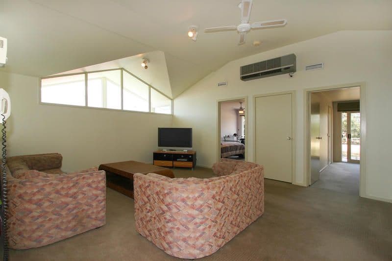 19 Higgins Close, DINGLEY VILLAGE VIC 3172, Dingley Village - Thumbnail 7