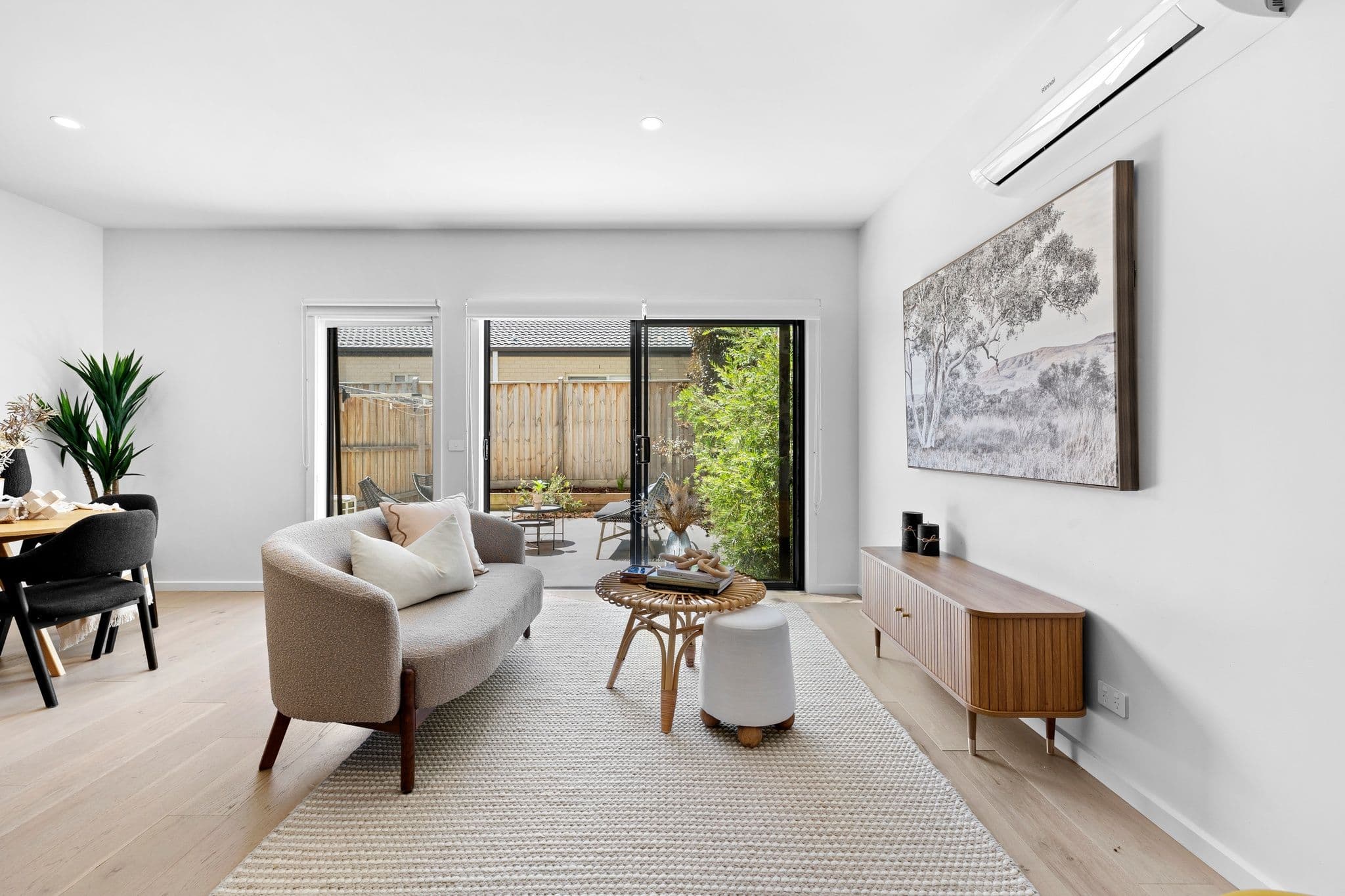 35 Edgar Avenue, Cranbourne South VIC 3977, Cranbourne South - Thumbnail 2
