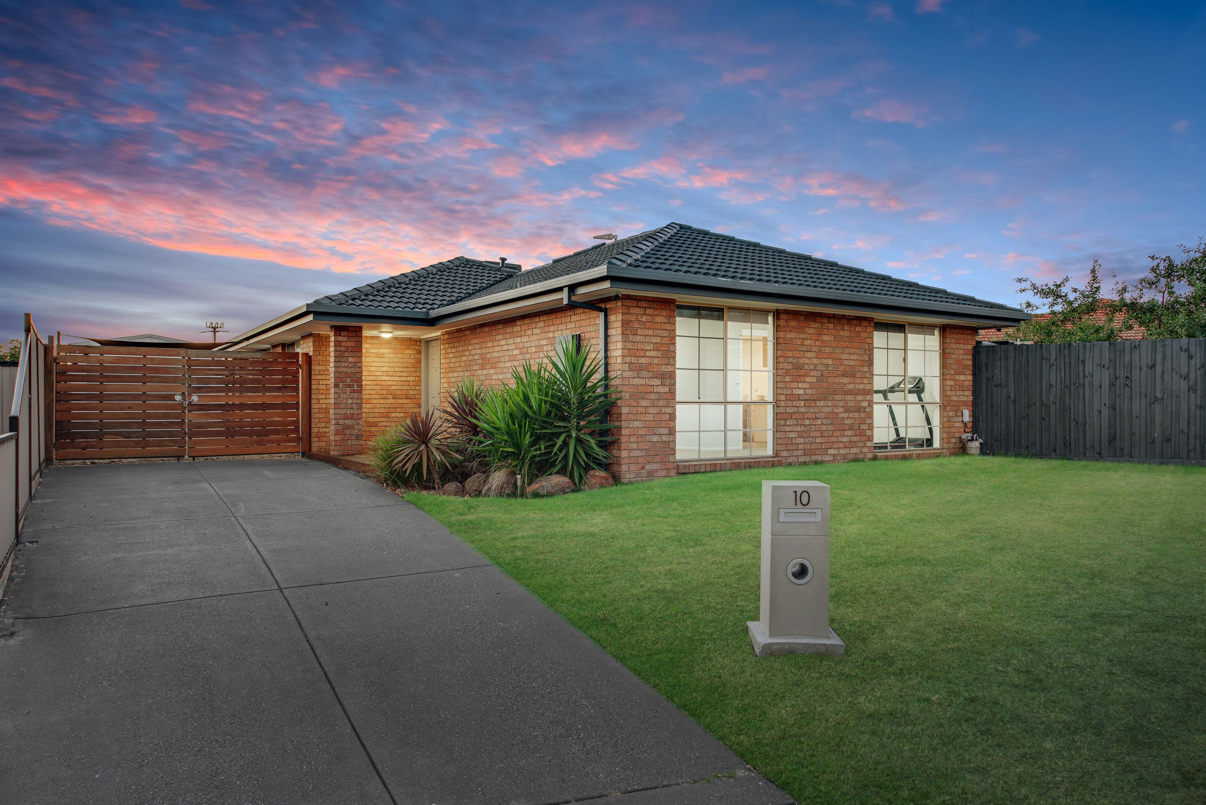 10 Keogh Court, Meadow Heights VIC 3048, Meadow Heights - Image 1