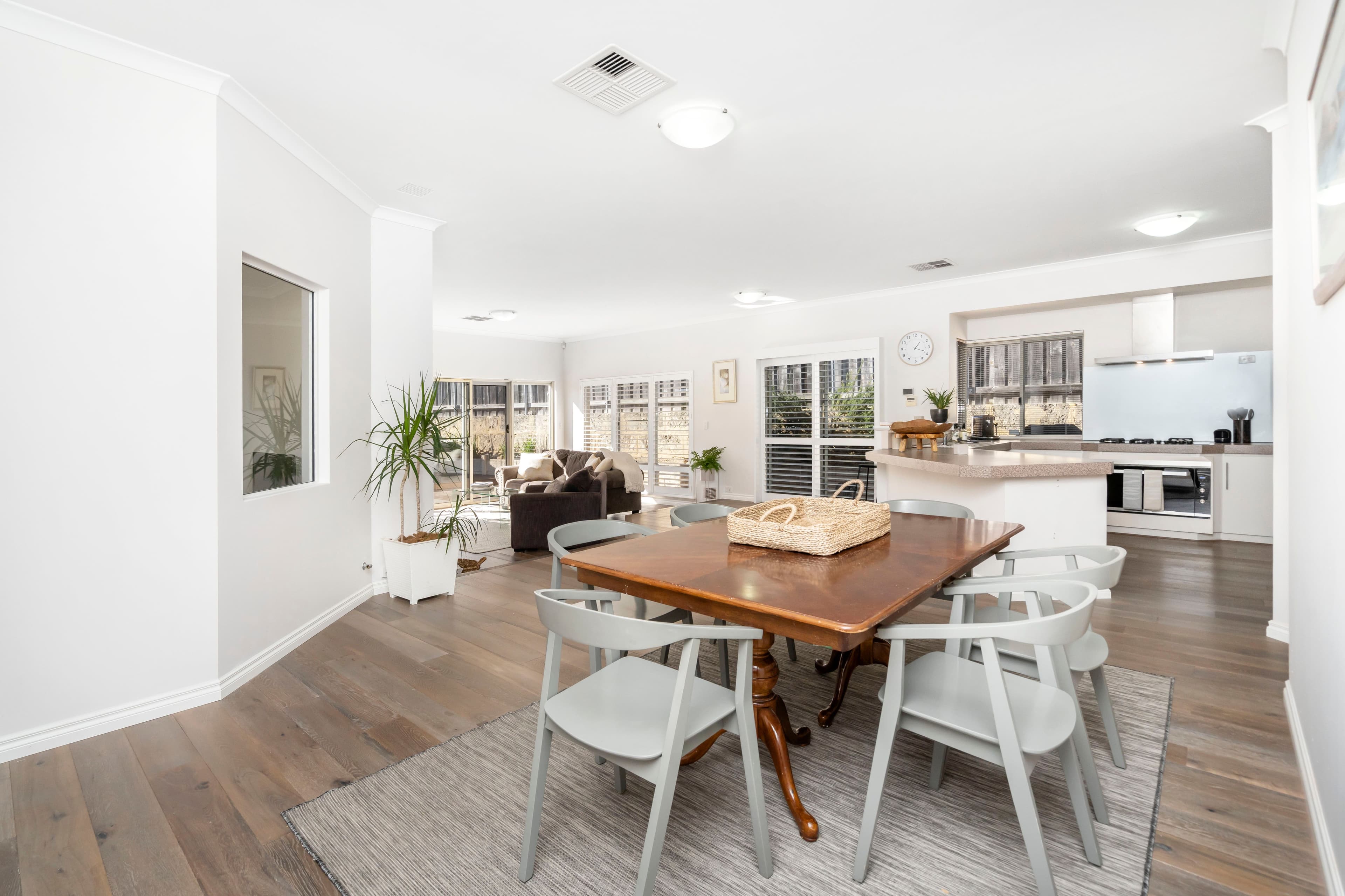 5 Rawley Gardens, Mount Claremont WA 6010, Mount Claremont - Thumbnail 2