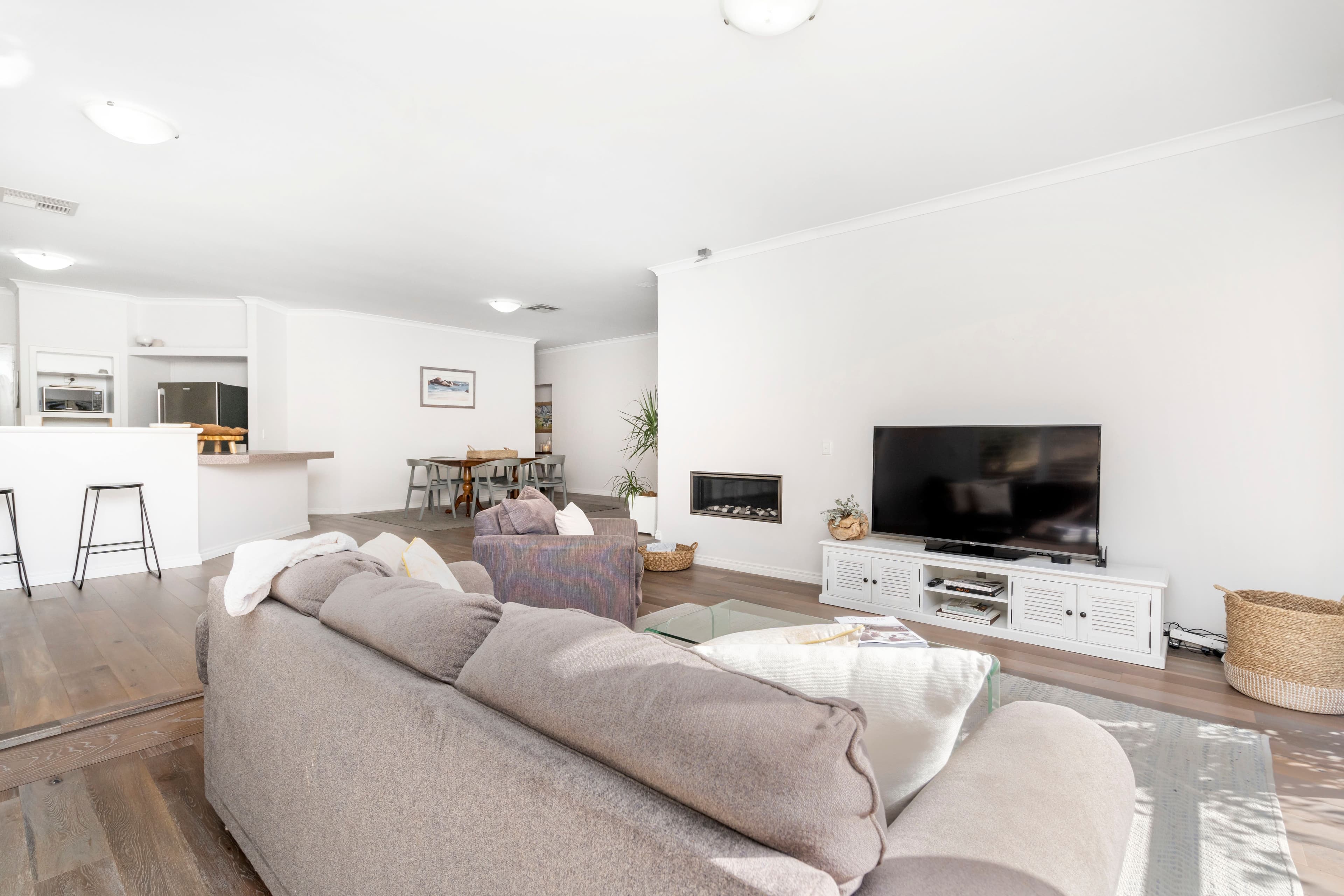 5 Rawley Gardens, Mount Claremont WA 6010, Mount Claremont - Thumbnail 5