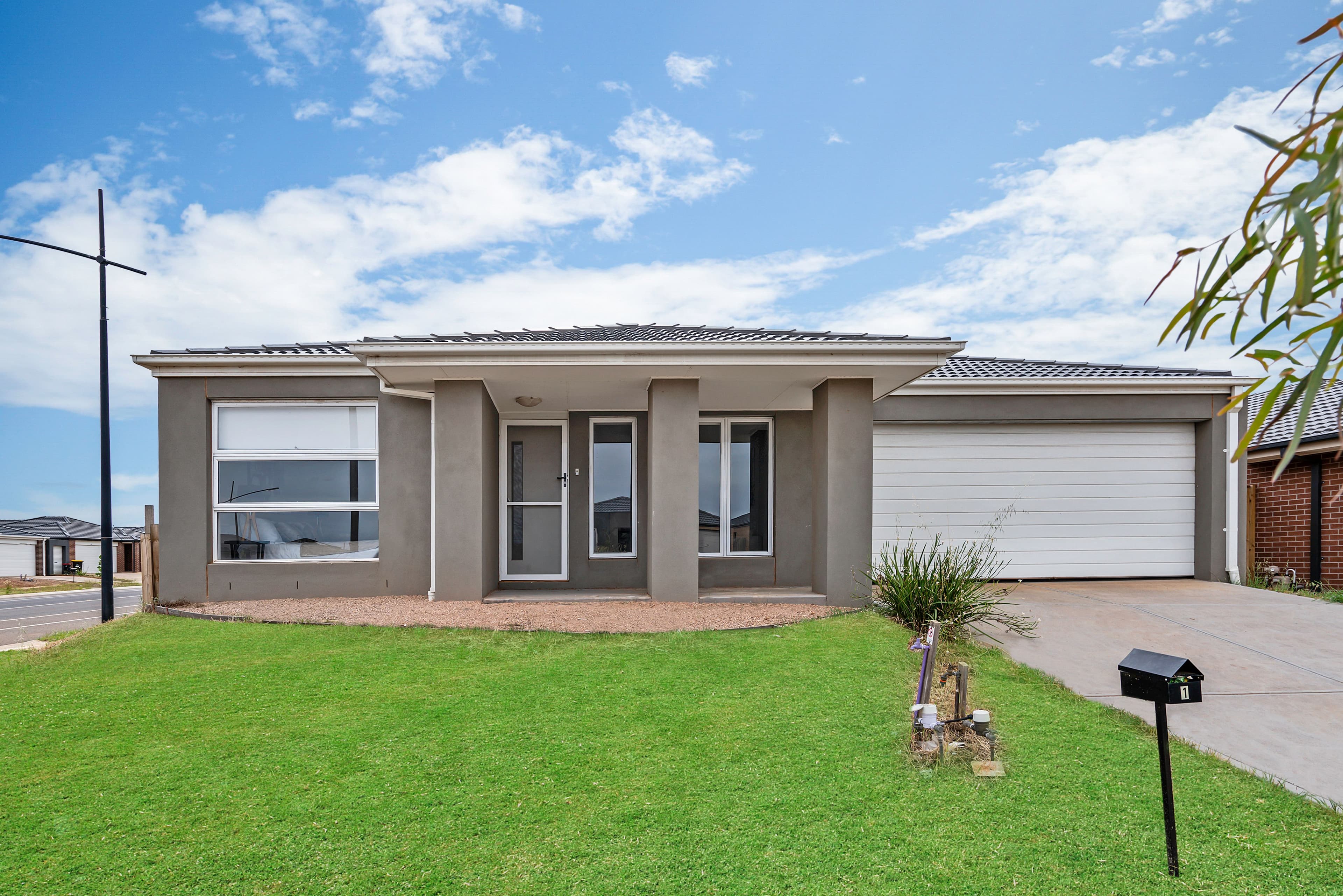 1 Horan Way, Melton South VIC 3338, Melton South - Thumbnail 2
