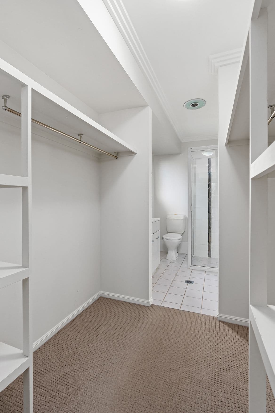 9 Lightening Street, Emerald QLD 4720, Emerald - Thumbnail 6