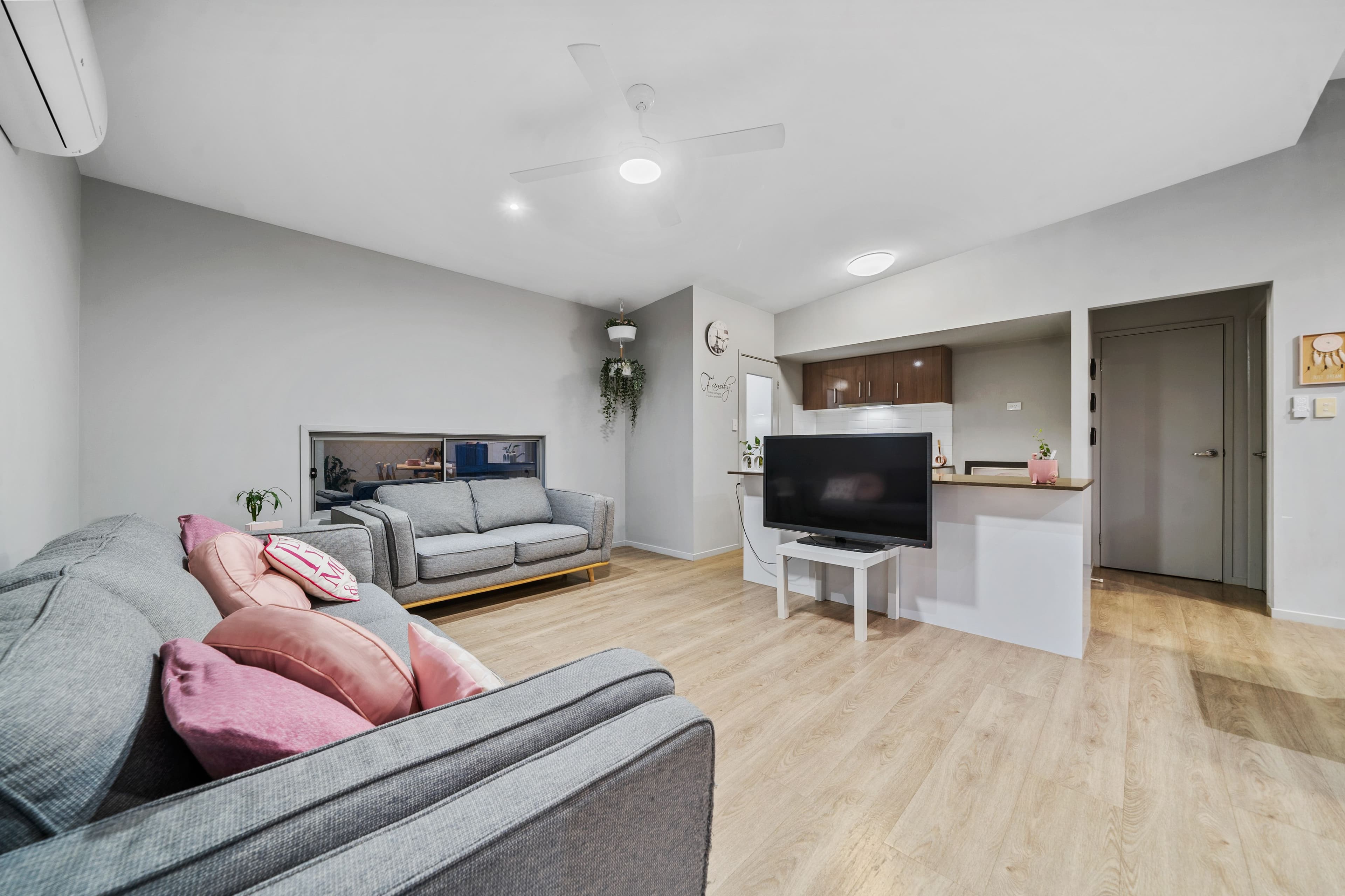 6 Riverstone Avenue, Logan Reserve QLD 4133, Logan Reserve - Thumbnail 7