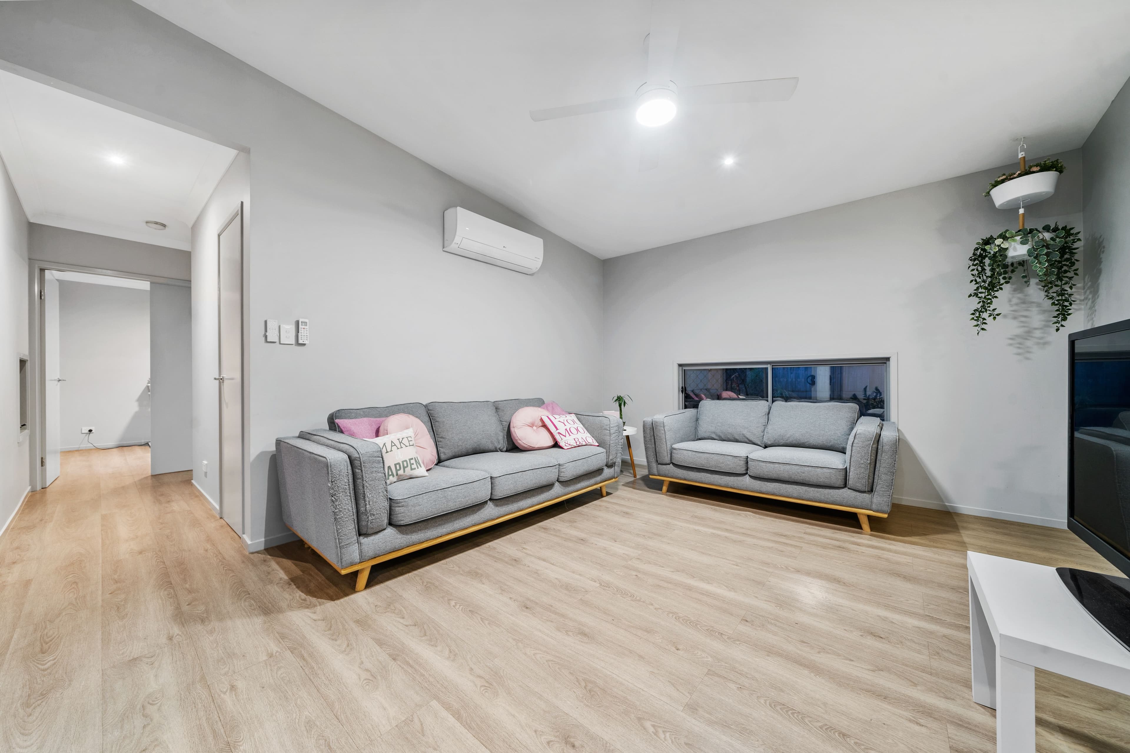 6 Riverstone Avenue, Logan Reserve QLD 4133, Logan Reserve - Thumbnail 8