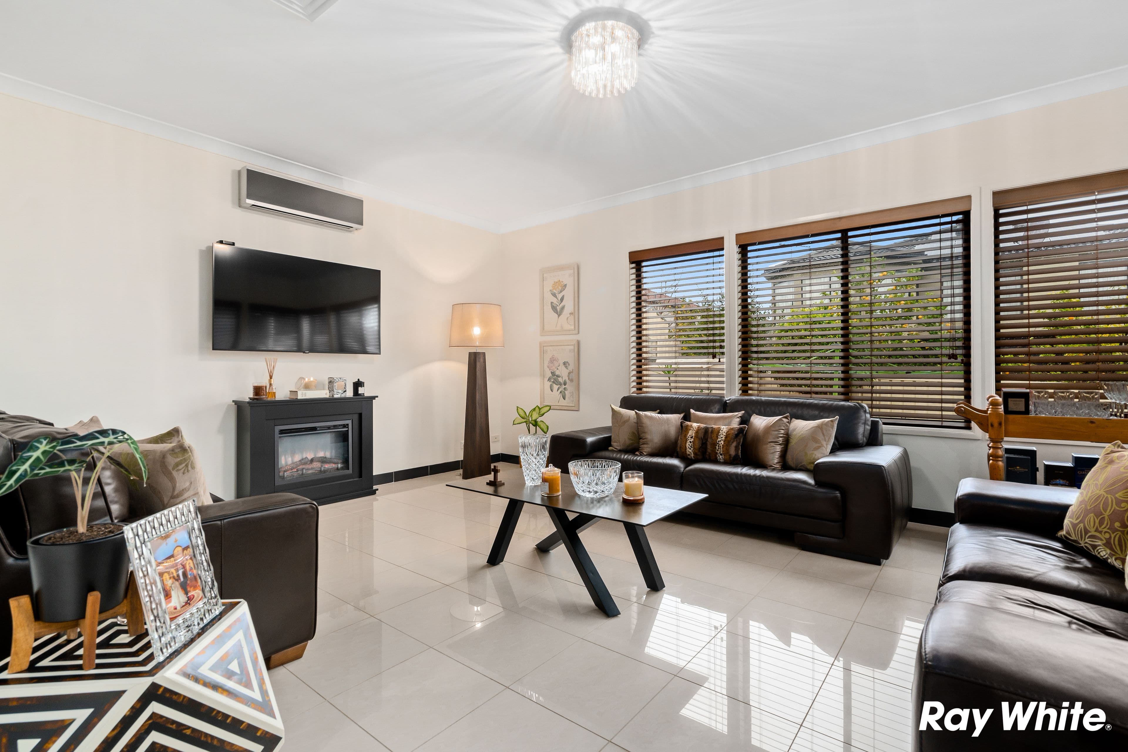 8 Perfection Avenue, Stanhope Gardens NSW 2768, Stanhope Gardens - Thumbnail 2