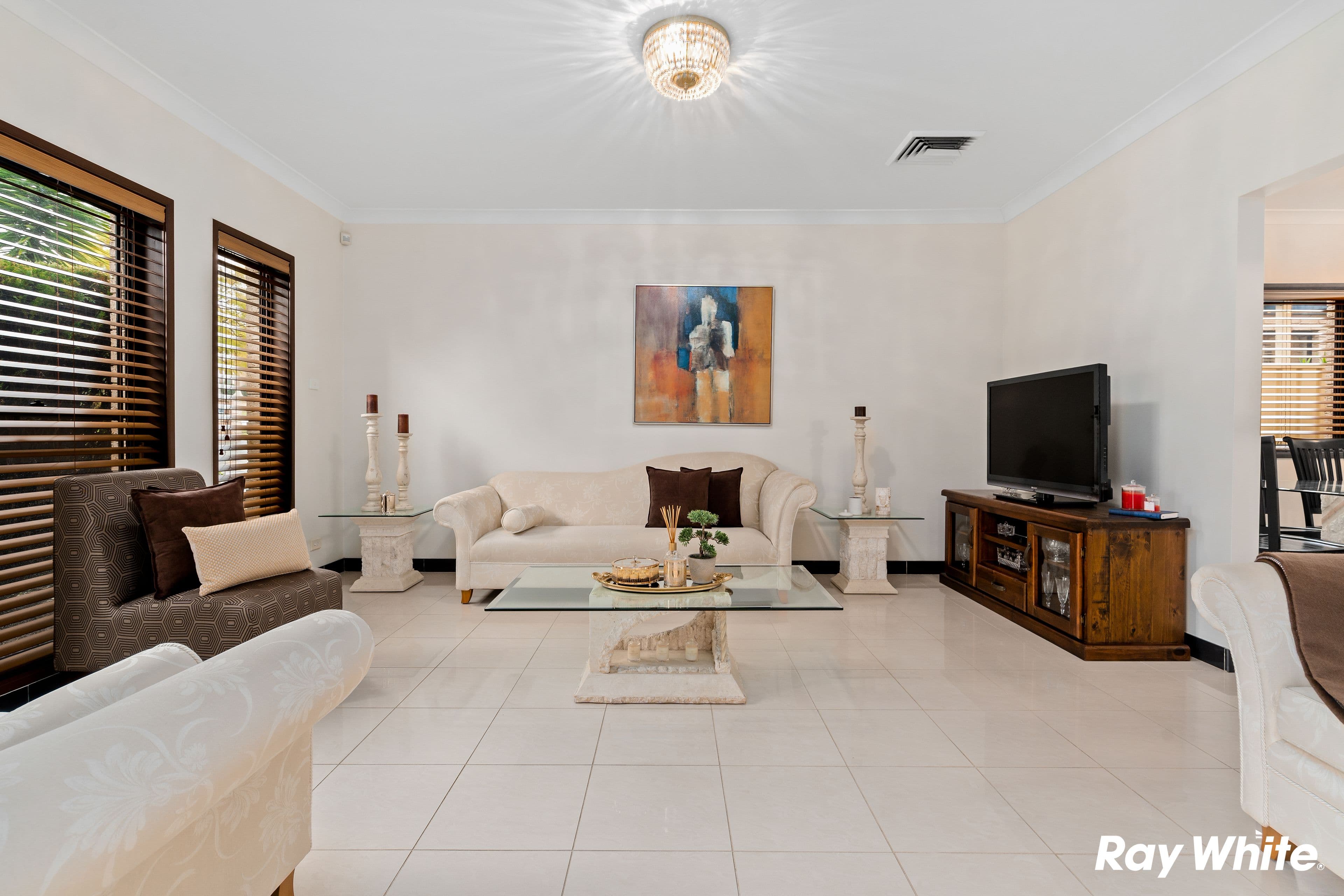 8 Perfection Avenue, Stanhope Gardens NSW 2768, Stanhope Gardens - Thumbnail 4