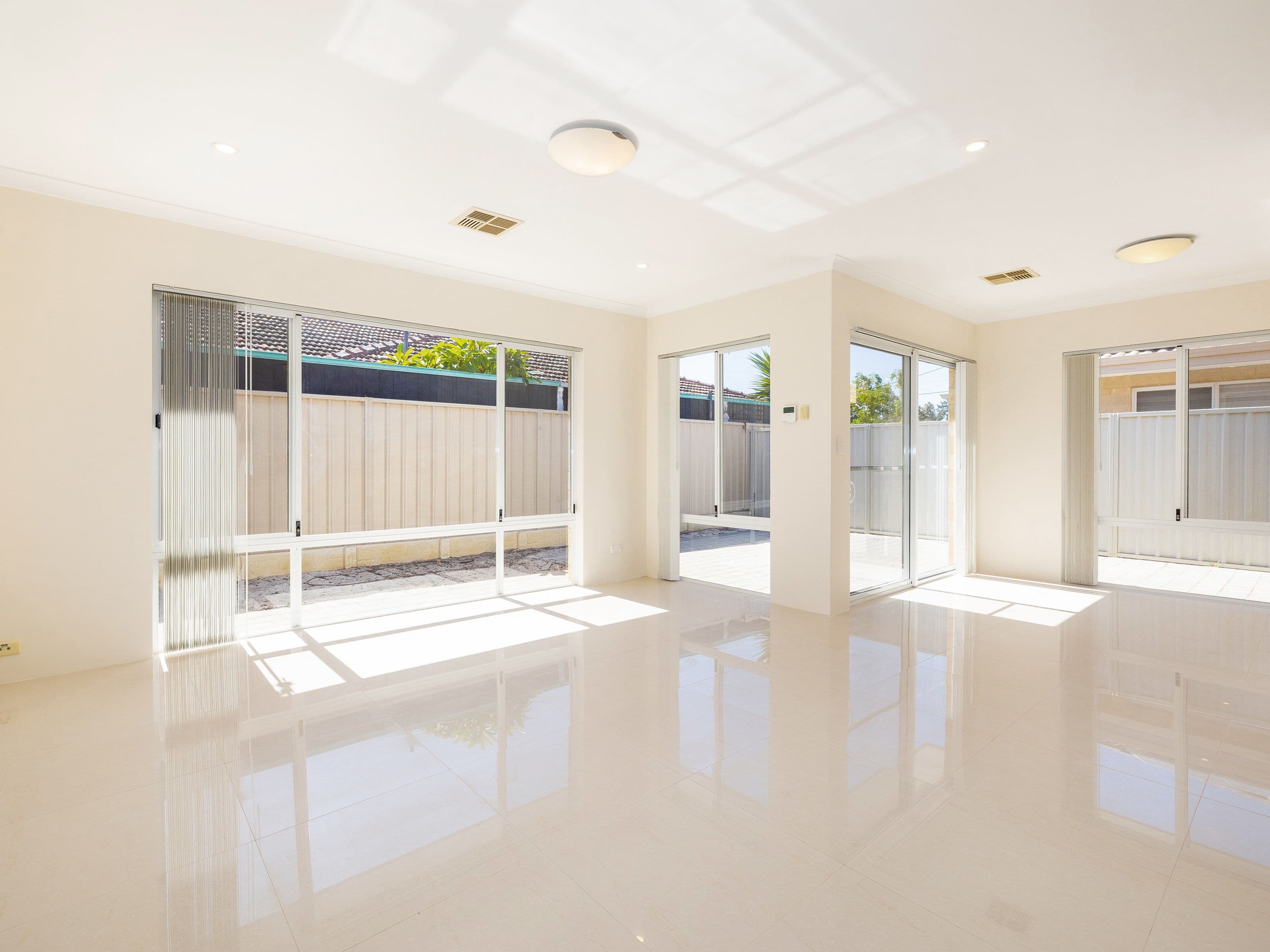 76 Crawford Street, East Cannington WA 6107, East Cannington - Thumbnail 3