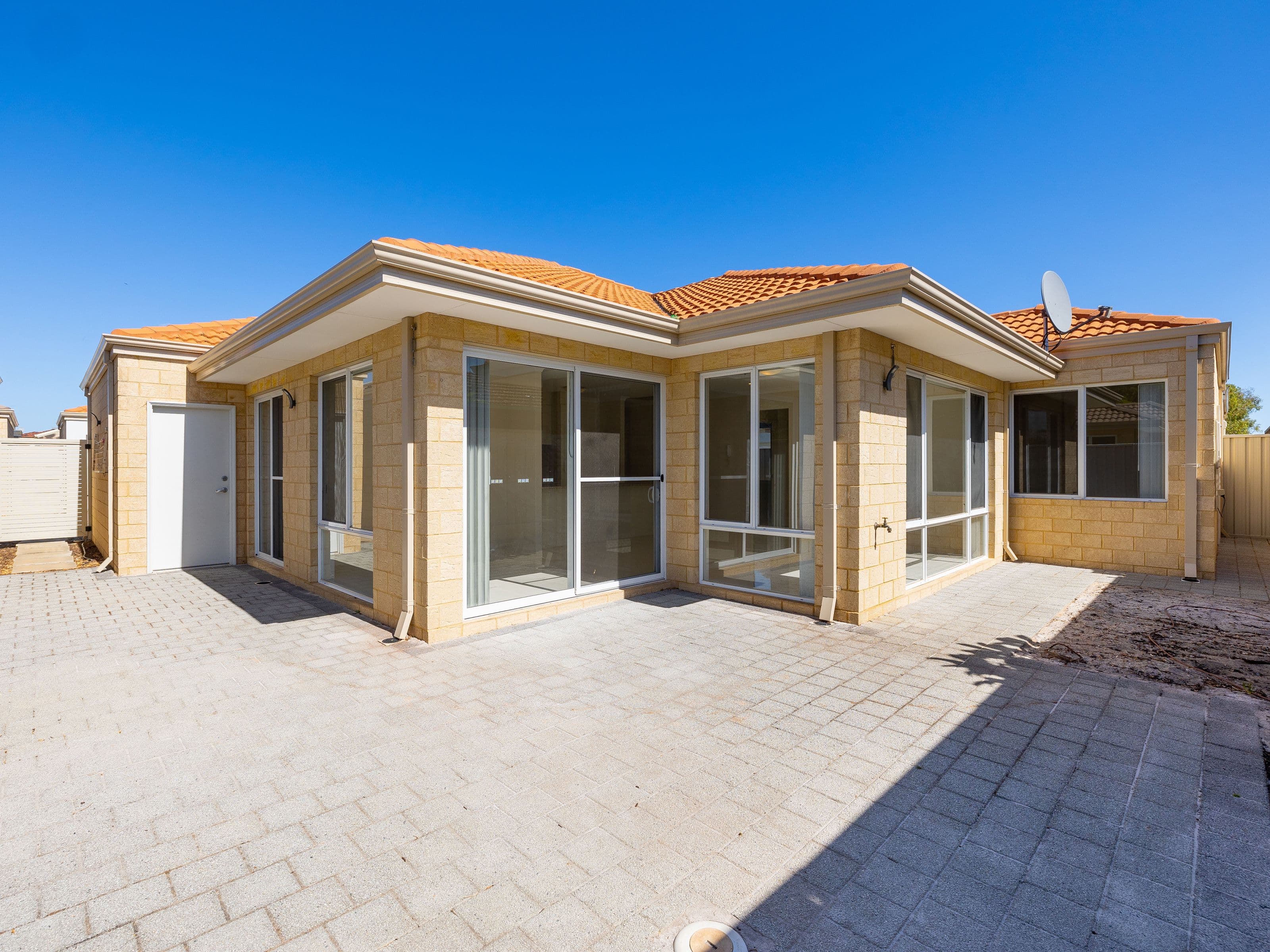 76 Crawford Street, East Cannington WA 6107, East Cannington - Thumbnail 4