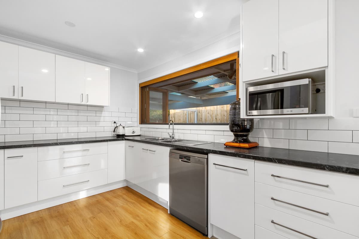 64 Manning Drive, CHURCHILL VIC 3842, Churchill - Thumbnail 2