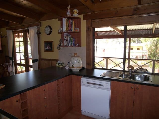27 Whiteman Road, WILLIAMSTOWN SA 5351, Williamstown - Thumbnail 2