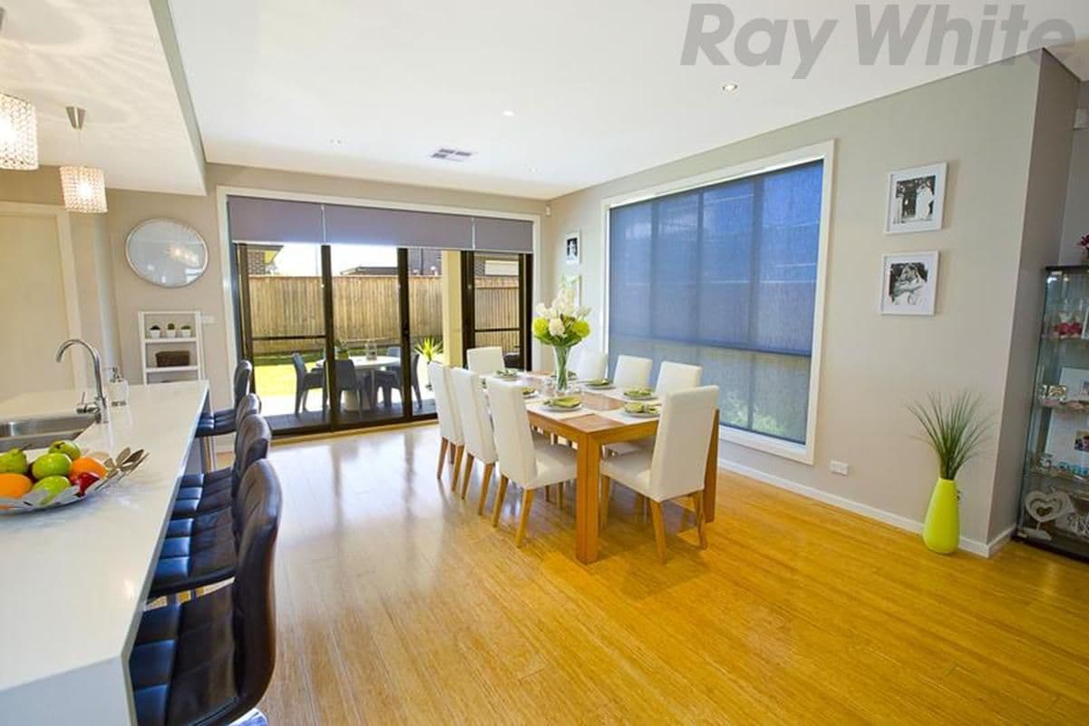 16 Conway Avenue, WEST HOXTON NSW 2171, West Hoxton - Thumbnail 4
