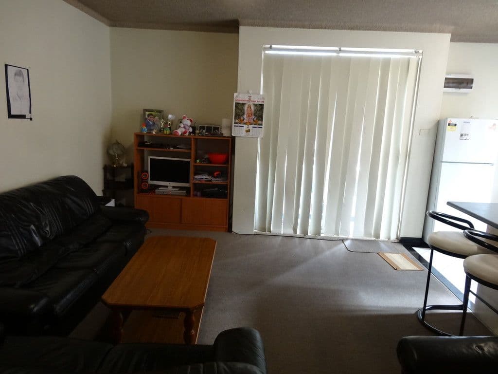 4 Forbes Street, Warwick Farm NSW 2170, Warwick Farm - Thumbnail 3