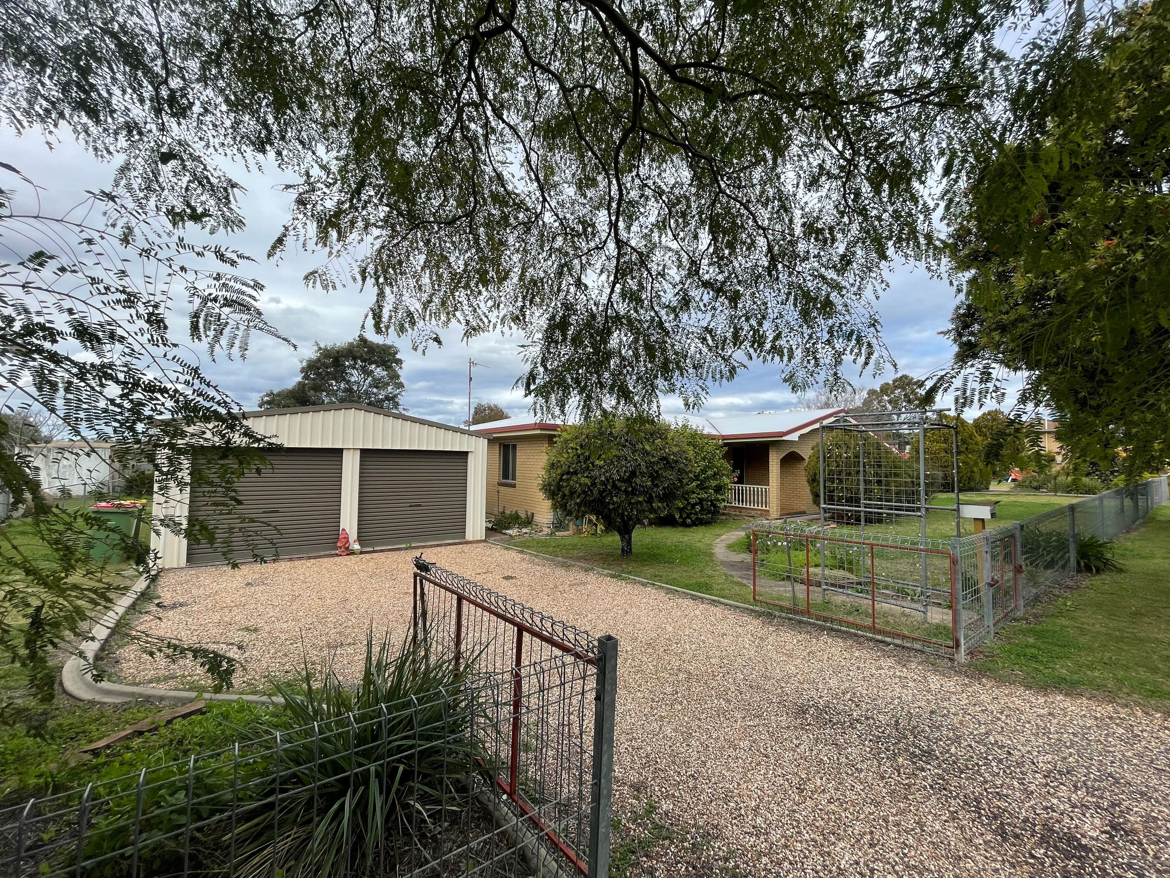 2 Beresford Street, Pittsworth QLD 4356, Pittsworth - Thumbnail 2