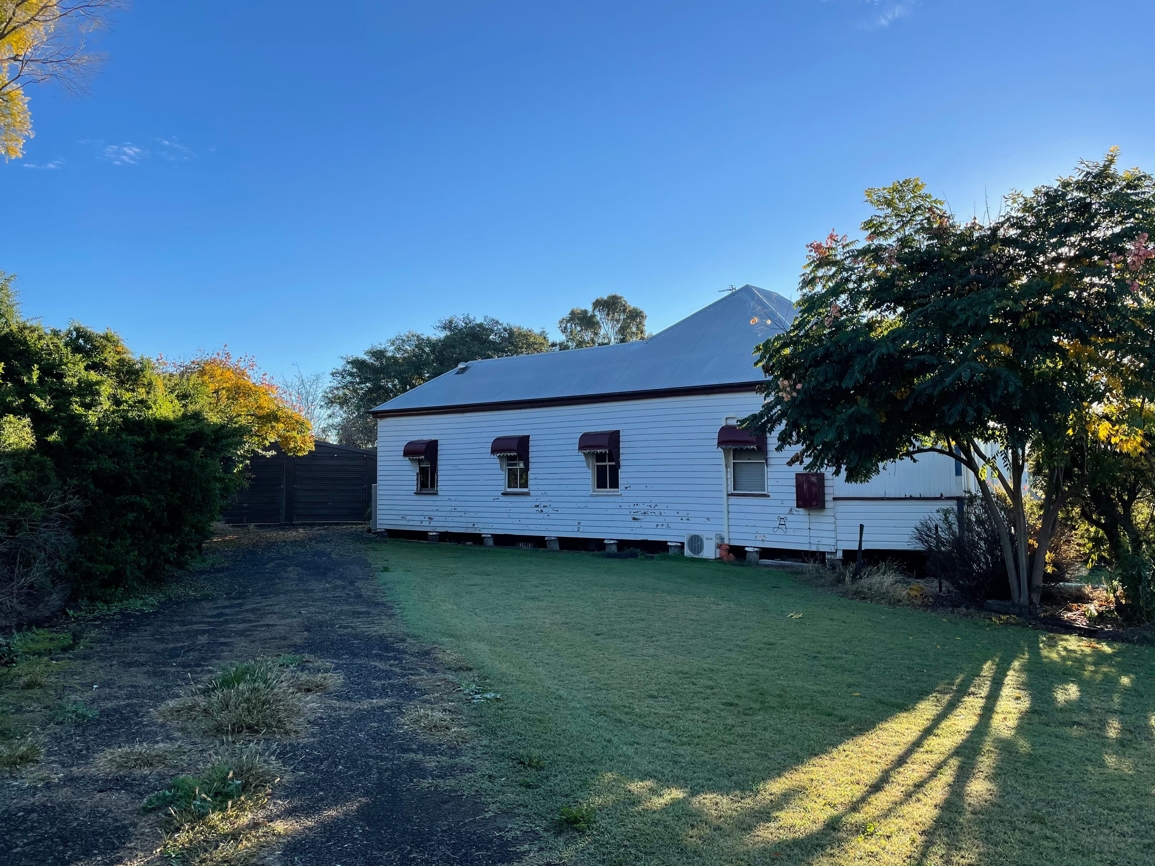 11 Hadley Street, Pittsworth QLD 4356, Pittsworth - Thumbnail 2