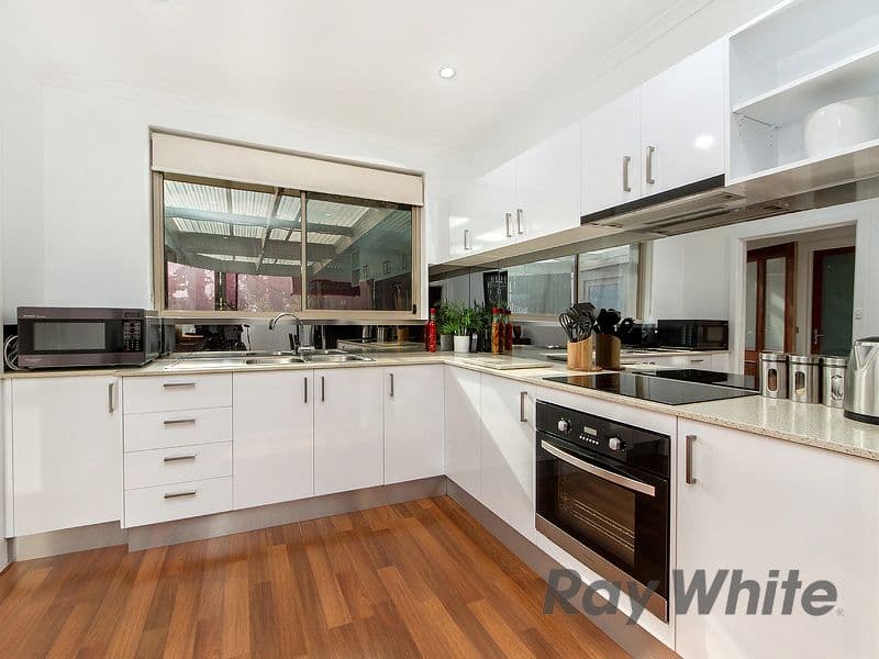 19 Erica Avenue, St Albans VIC 3021, St Albans - Thumbnail 4