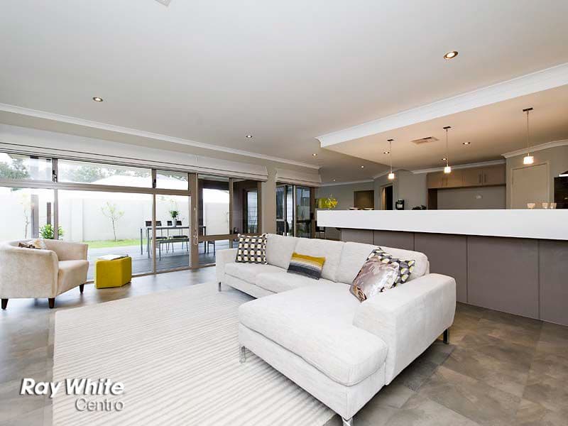 45 Salerno Avenue, STIRLING WA 6021, Stirling - Thumbnail 4