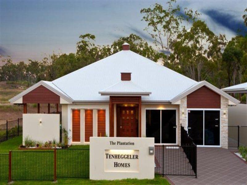 11 Grasstree Crescent, GLADSTONE QLD 4680, Gladstone - Image 1