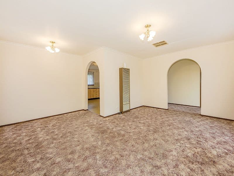 14 Maynard Place, KINGS PARK VIC 3021, Kings Park - Thumbnail 2