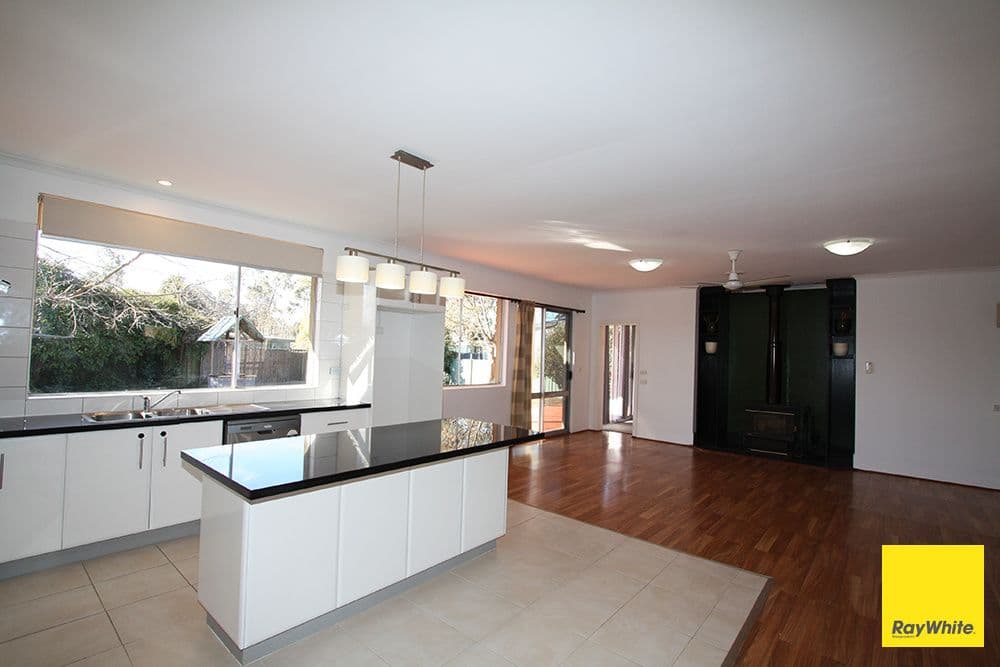 102 Malbon Street, Bungendore - Thumbnail 2