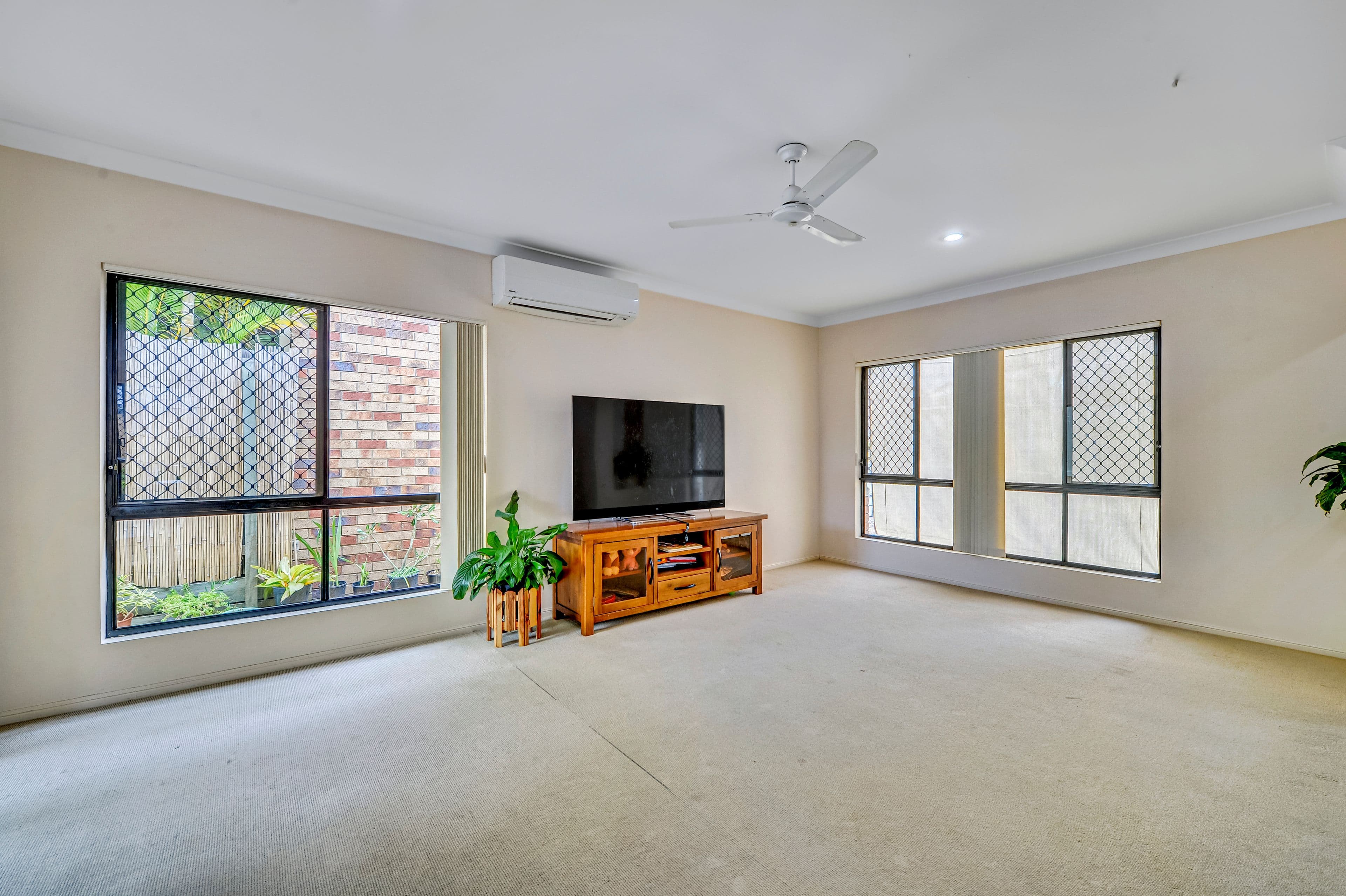6 Merganser Place, Forest Lake QLD 4078, Forest Lake - Thumbnail 3