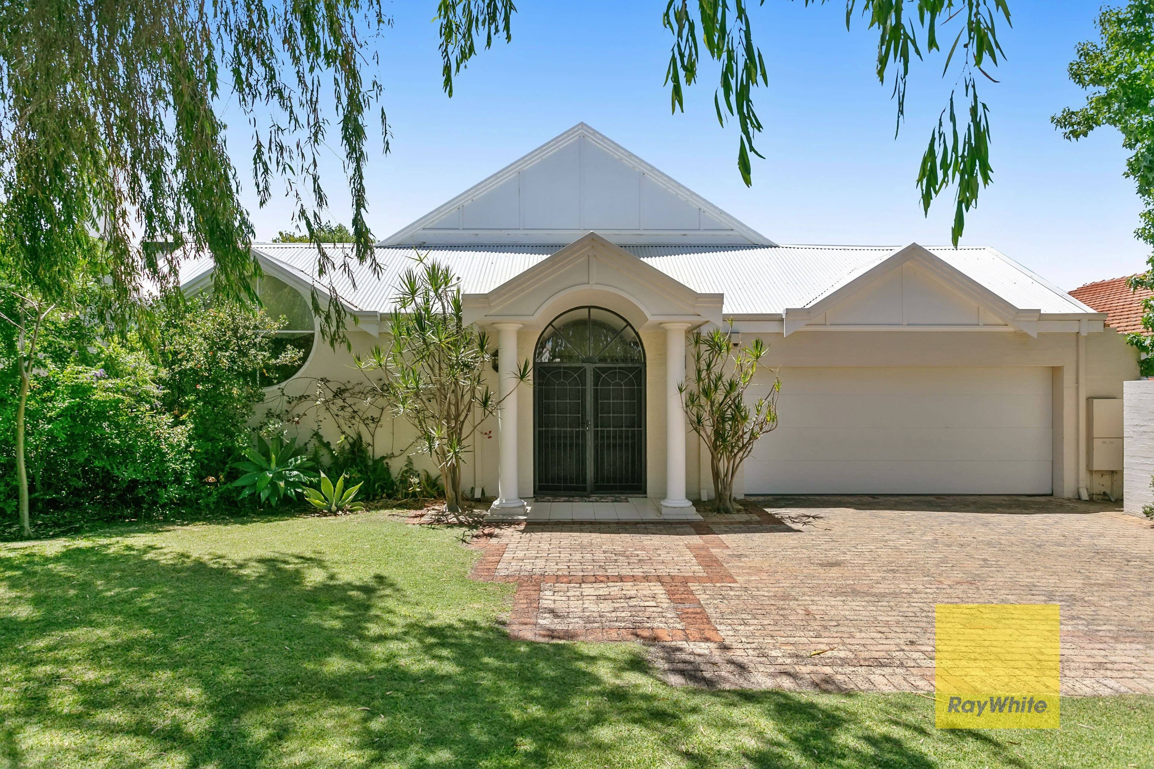 13 Venn Street, Peppermint Grove WA 6011, Peppermint Grove - Image 1