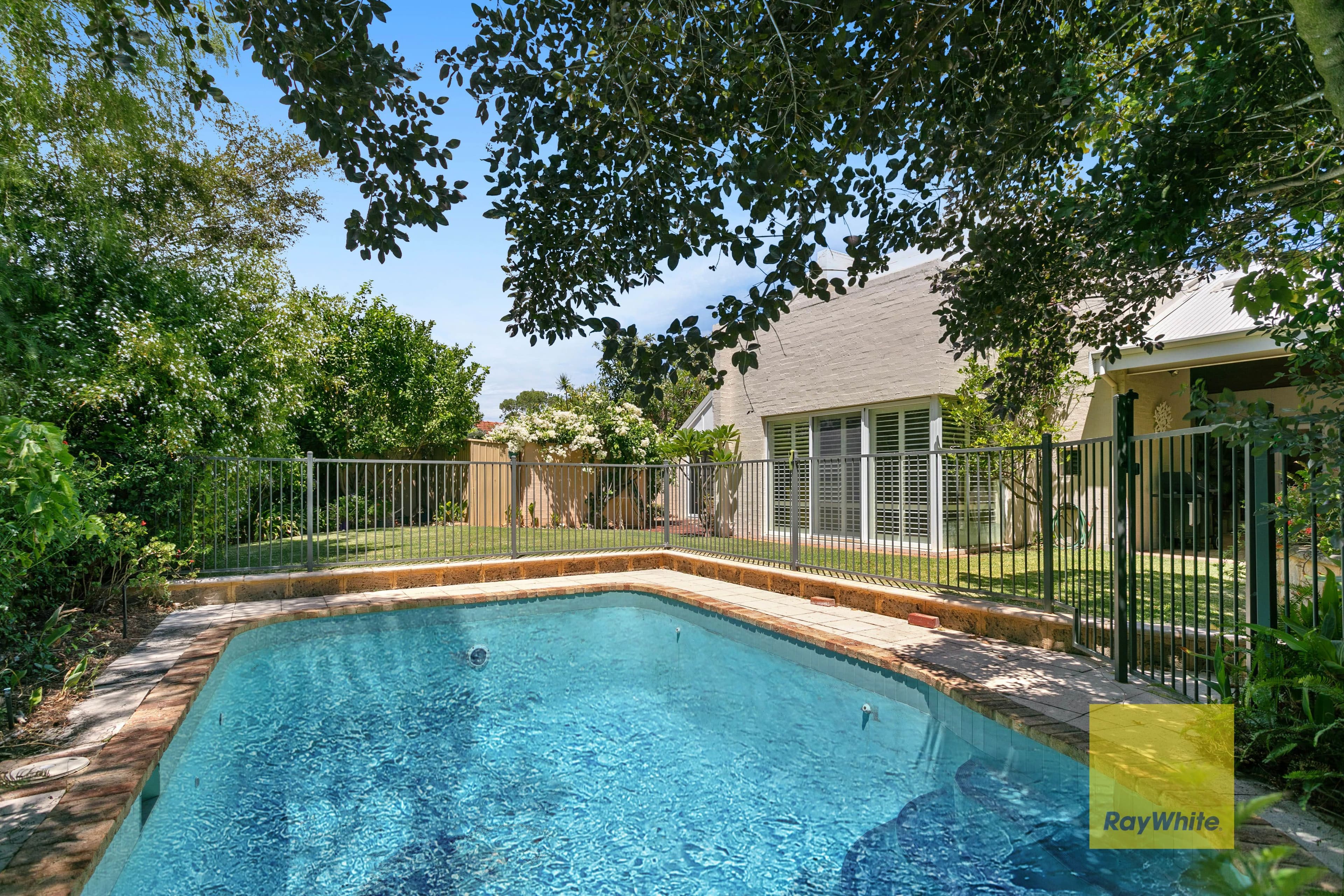 13 Venn Street, Peppermint Grove WA 6011, Peppermint Grove - Thumbnail 2