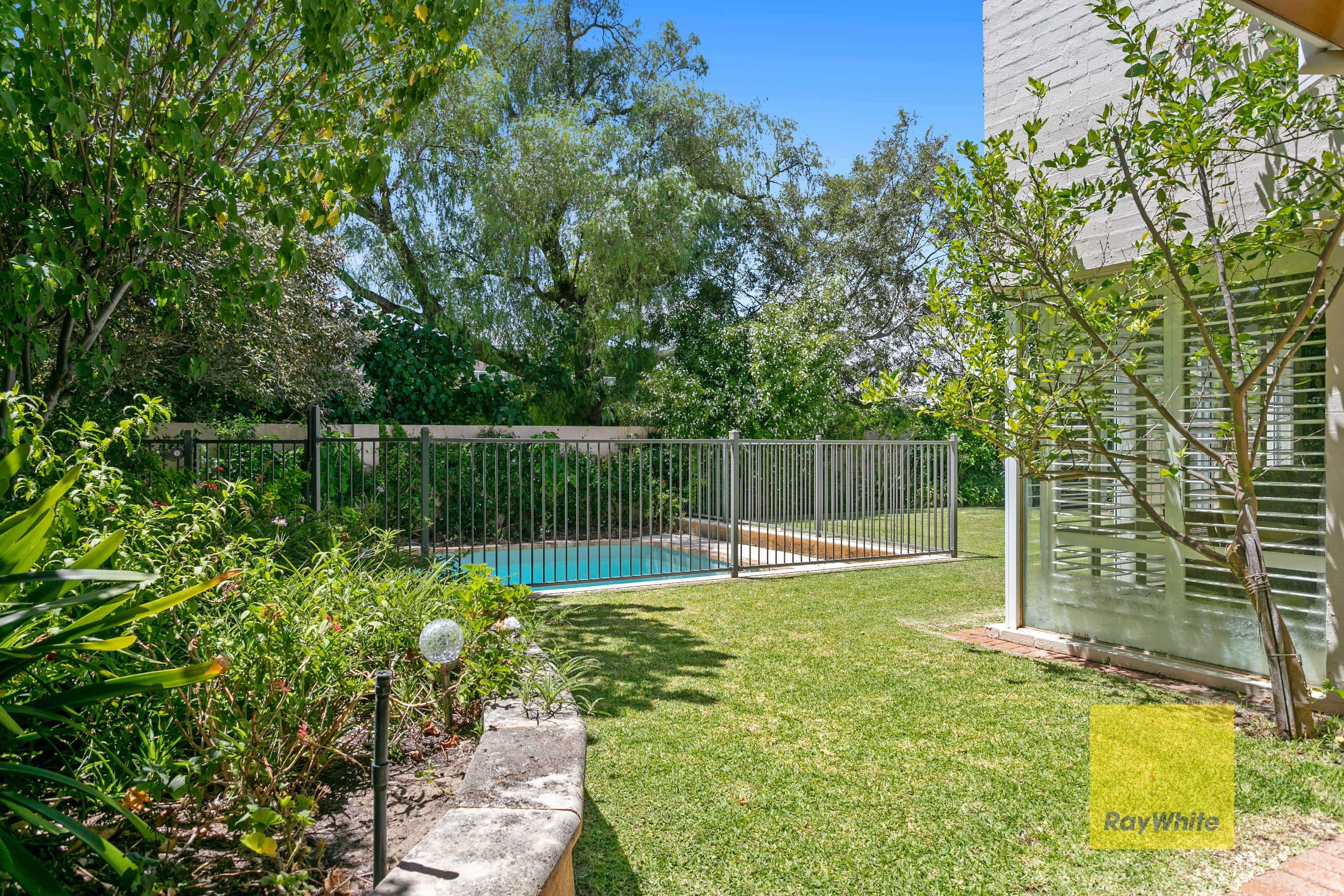 13 Venn Street, Peppermint Grove WA 6011, Peppermint Grove - Thumbnail 3