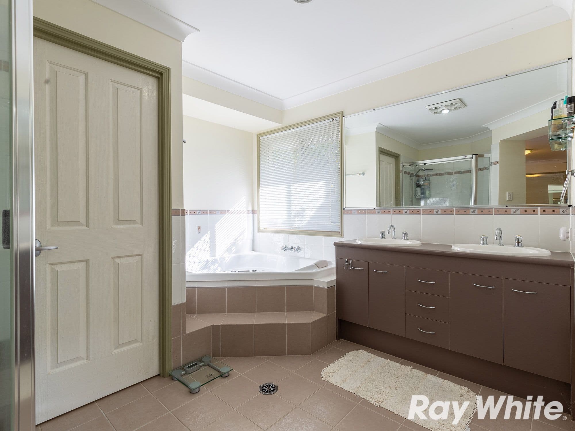 234 Kirralee Crescent, Upper Kedron QLD 4055, Upper Kedron - Thumbnail 7