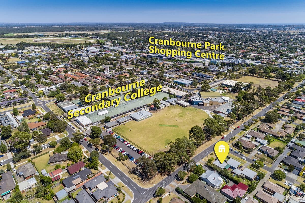 2 Gordon Street, Cranbourne VIC 3977, Cranbourne - Thumbnail 2