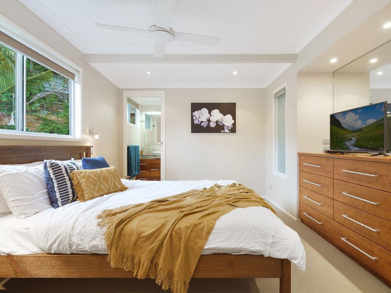 31 Yeerinbool Court, Arana Hills QLD 4054, Arana Hills - Thumbnail 6
