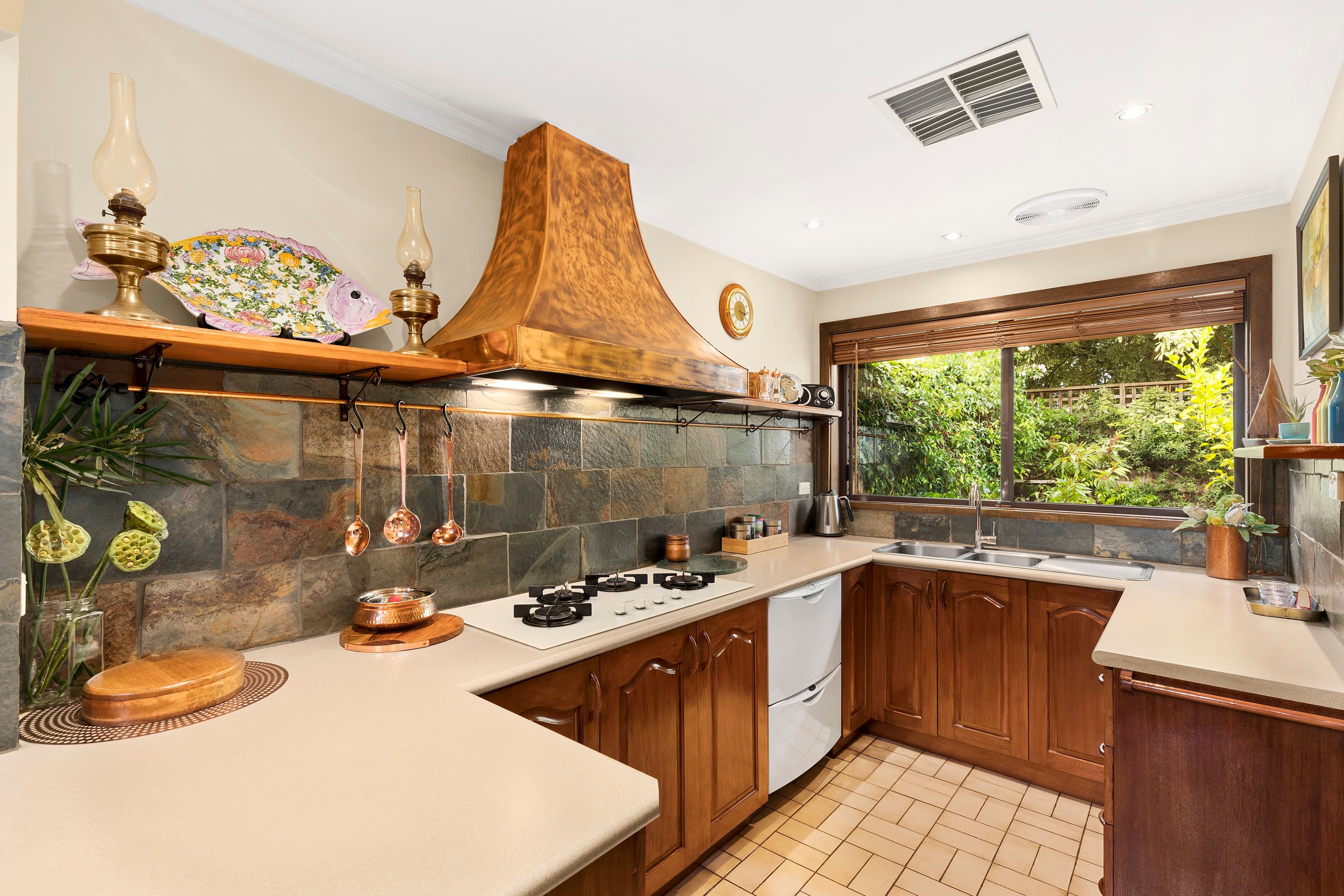 197 Waverley Road, Mount Waverley VIC 3149, Mount Waverley - Thumbnail 3