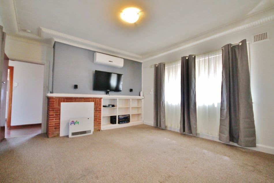 28 Thornhill Street, YOUNG NSW 2594, Young - Thumbnail 4