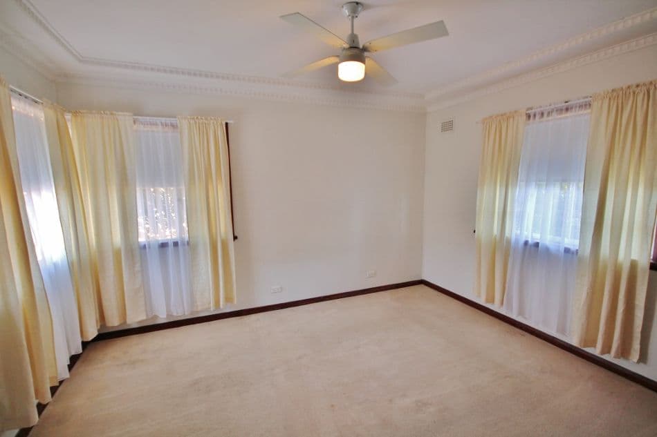 28 Thornhill Street, YOUNG NSW 2594, Young - Thumbnail 8