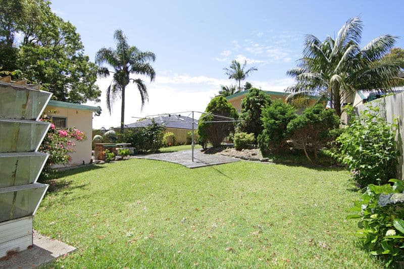 9 Keats Avenue, BATEAU BAY NSW 2261, Bateau Bay - Thumbnail 2