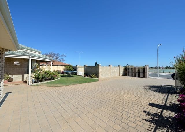 705 Safety Bay Road, WARNBRO WA 6169, Warnbro - Thumbnail 5