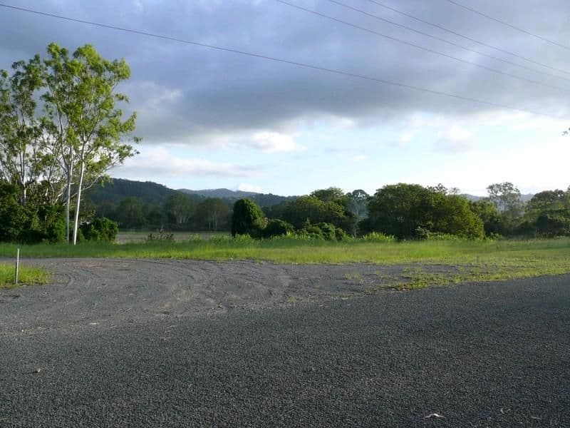 8 McCreadie Road, ORMEAU HILLS QLD 4208, Ormeau Hills - Thumbnail 4