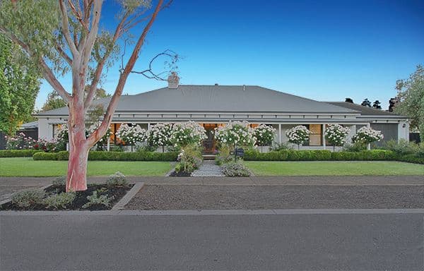 45 Woodstock Drive, DOREEN VIC 3754, Doreen - Thumbnail 2