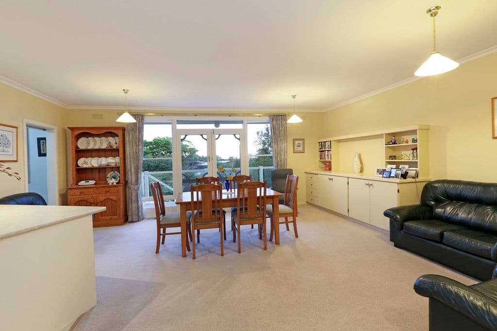 45 Reigate Road, Highton VIC 3216, Highton - Thumbnail 7