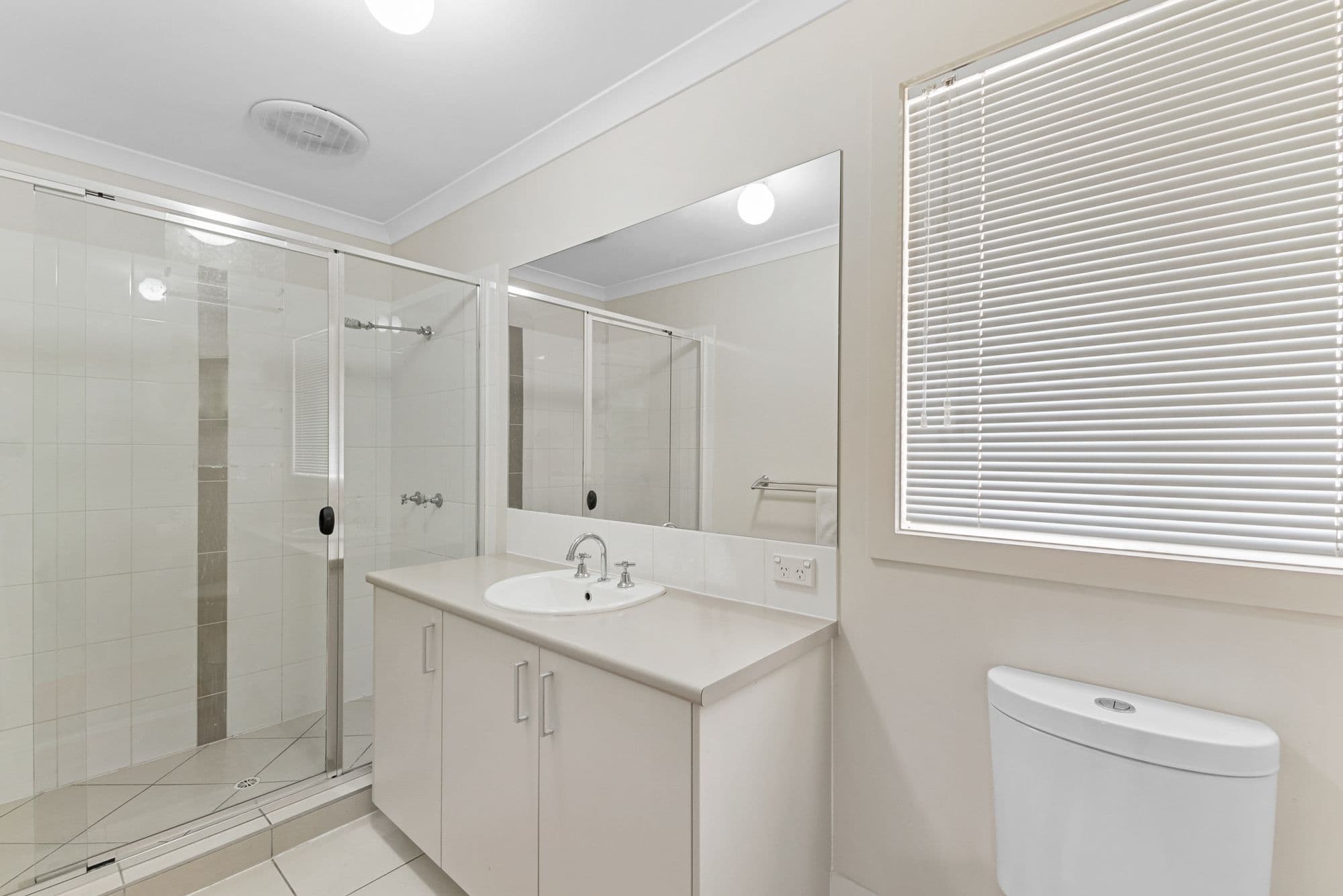 141 Mackintosh Drive, North Lakes QLD 4509, North Lakes - Thumbnail 8