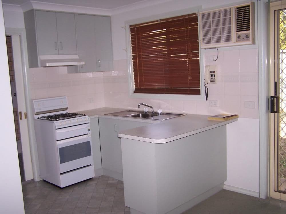 17 Harmer Street, Norris Park, ALBURY NSW 2640, Albury - Thumbnail 2