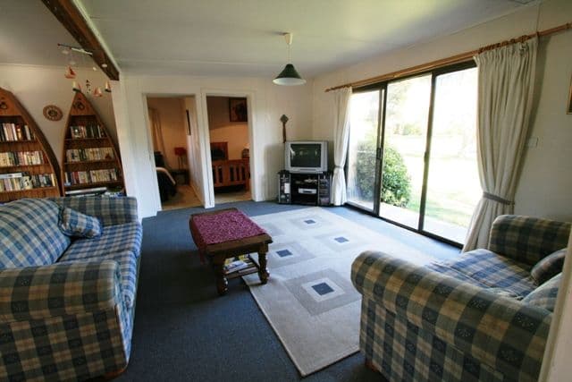 25 Raywood Avenue, COWES VIC 3922, Cowes - Thumbnail 2