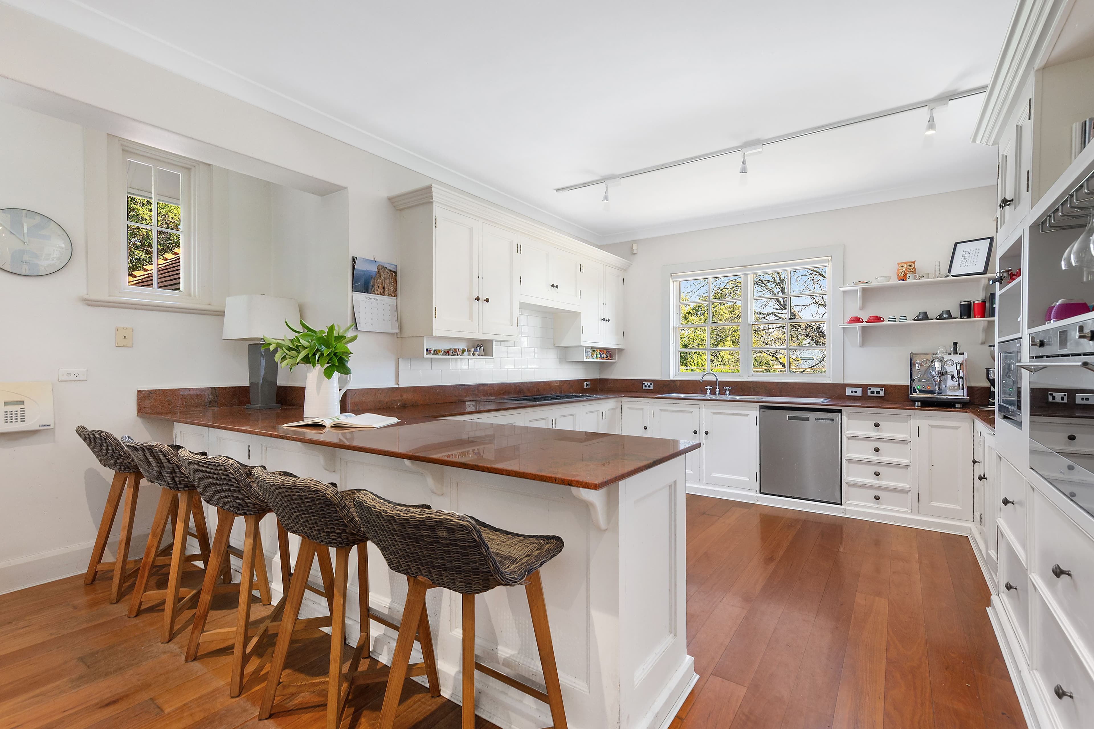 28 Ku-ring-gai Avenue, Turramurra NSW 2074, Turramurra - Thumbnail 5