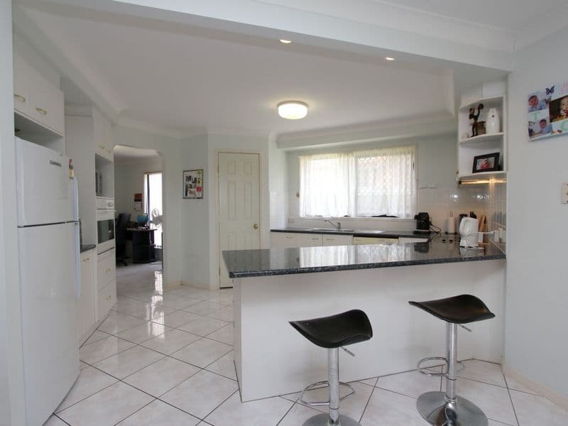11 Begonia Place, CALAMVALE QLD 4116, Calamvale - Thumbnail 3
