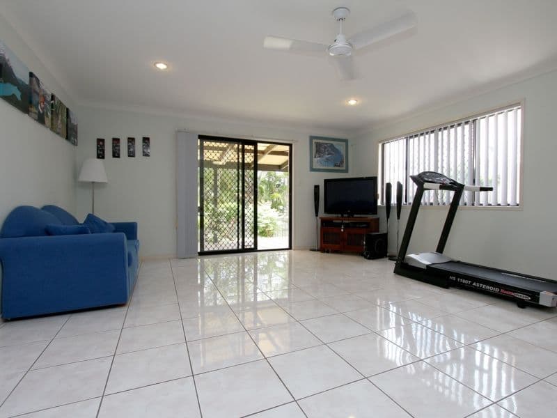 11 Begonia Place, CALAMVALE QLD 4116, Calamvale - Thumbnail 4